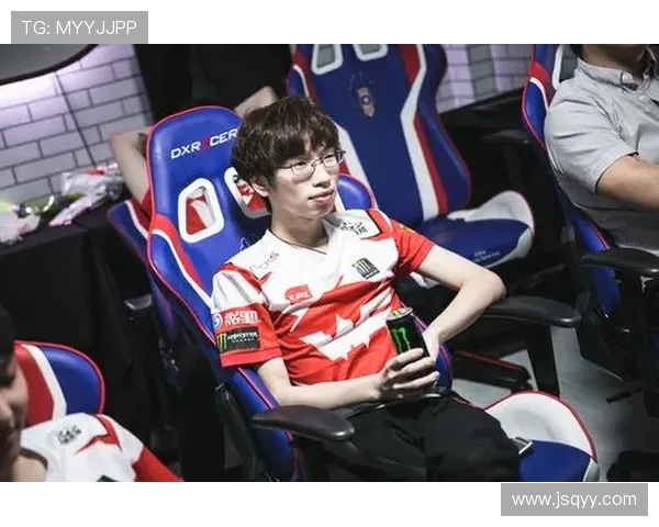 刘芳专访：从职业选手到电竞评论员的英雄联盟成长之路