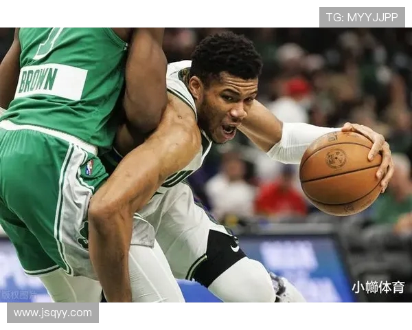 和平精英热点分析:深入探讨FPX战队的防守策略与战术布局