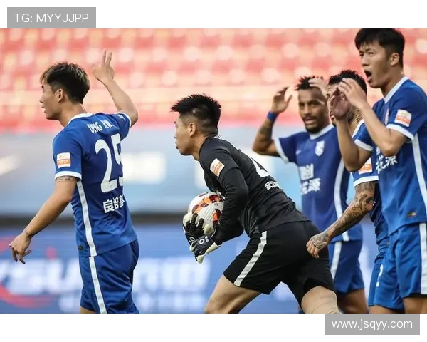 武汉足球队阵地战分析:优劣势及未来发展方向探讨 武汉足球队阵地战分析:优劣势及未来发展方向探讨