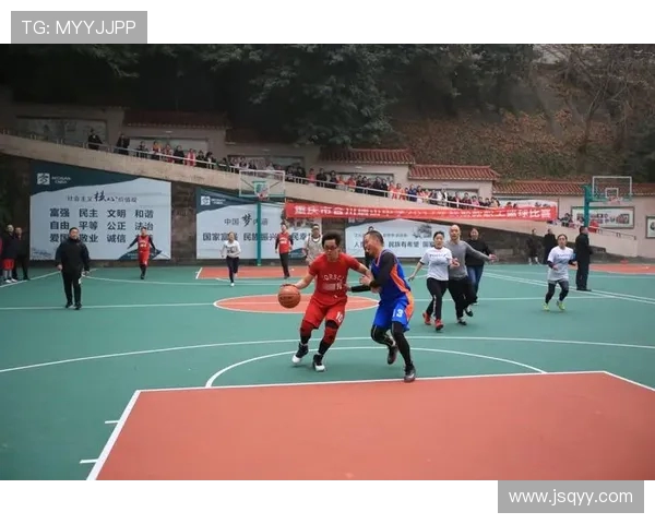 深入分析重庆篮球队的运营策略与战术布局探讨 深入分析重庆篮球队的运营策略与战术布局探讨