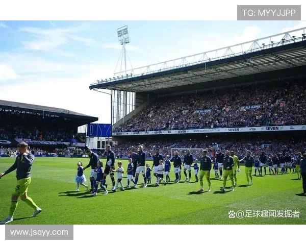 温布利草坪质量引发球员不满欧冠决赛场地争议持续升级