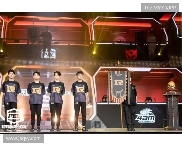 和平精英热议RNG战队灵活性引发的战术讨论与争议分析