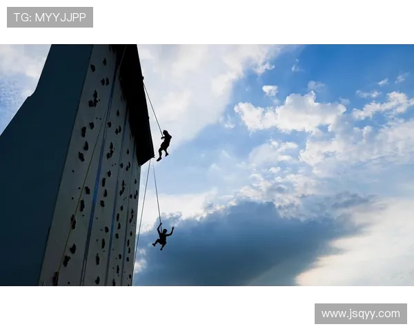 成都攀岩队实力分析与发展潜力探讨攀岩运动的未来之路